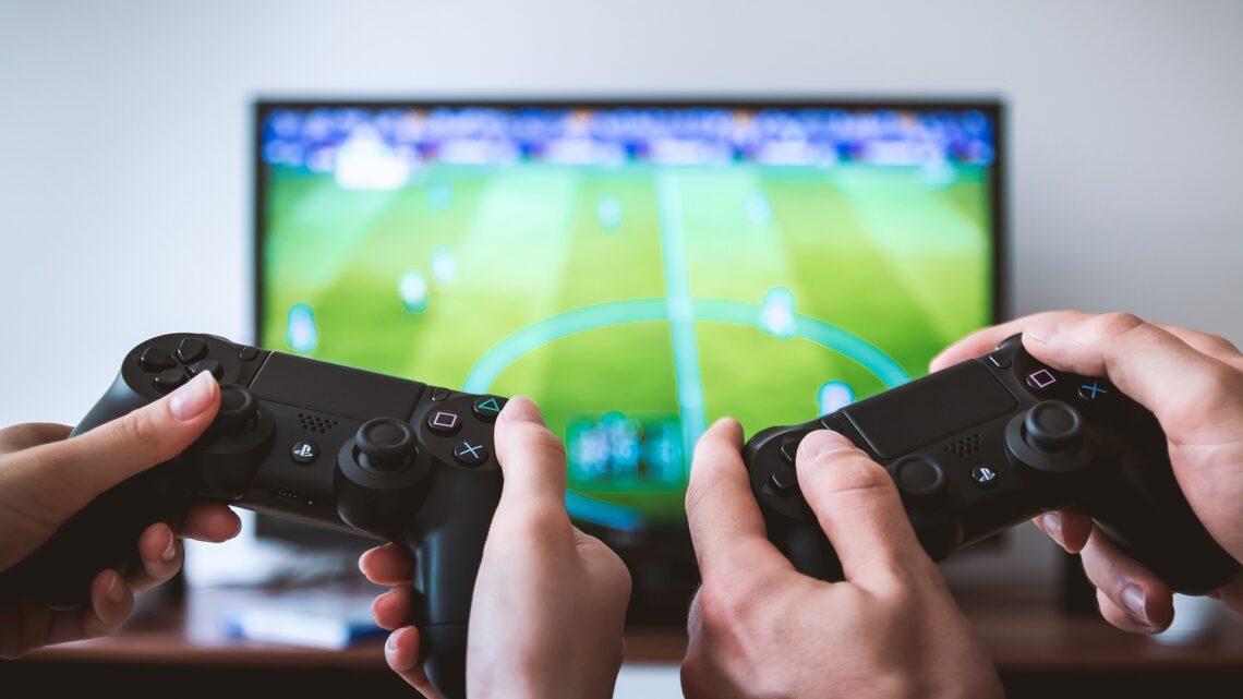 Controller und Fernseher